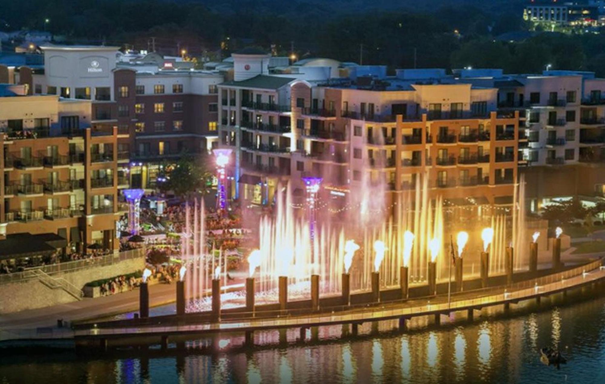 Grand Crowne Resort Μπράνσον Εξωτερικό φωτογραφία